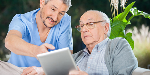 Initiative für digitale Assistenz in der Pflege