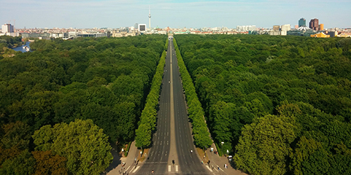 Fahrerloser Linienbus in Berlins Zentrum